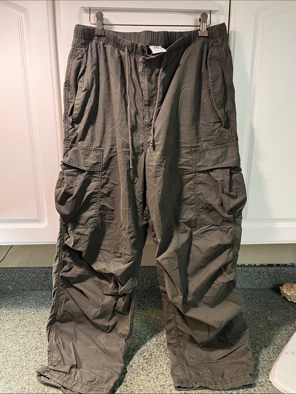 Aritzia TNA Olive Cargo Pants with Drawstring Waist